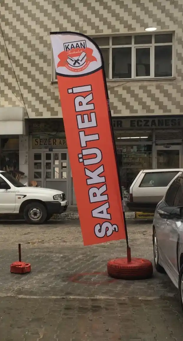 sarkuteri-yelken-bayragi-1
